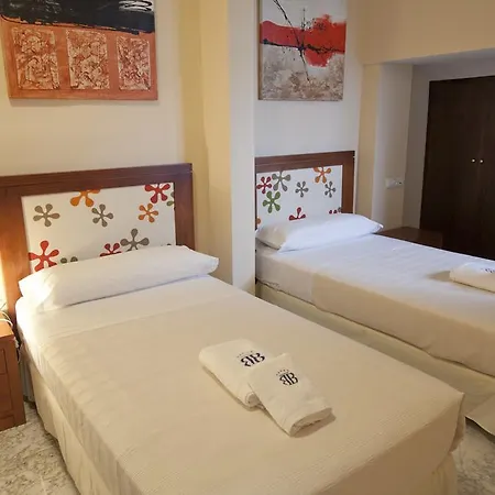 Mercader De Sedas Apartments Granada