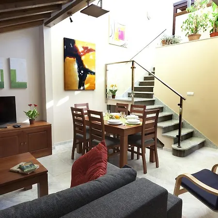 Mercader De Sedas Apartments Apartment