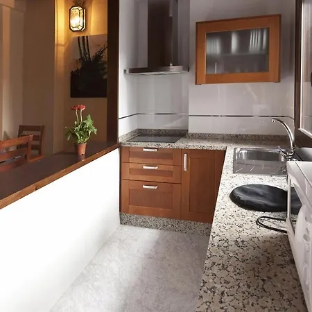 Mercader De Sedas Apartments